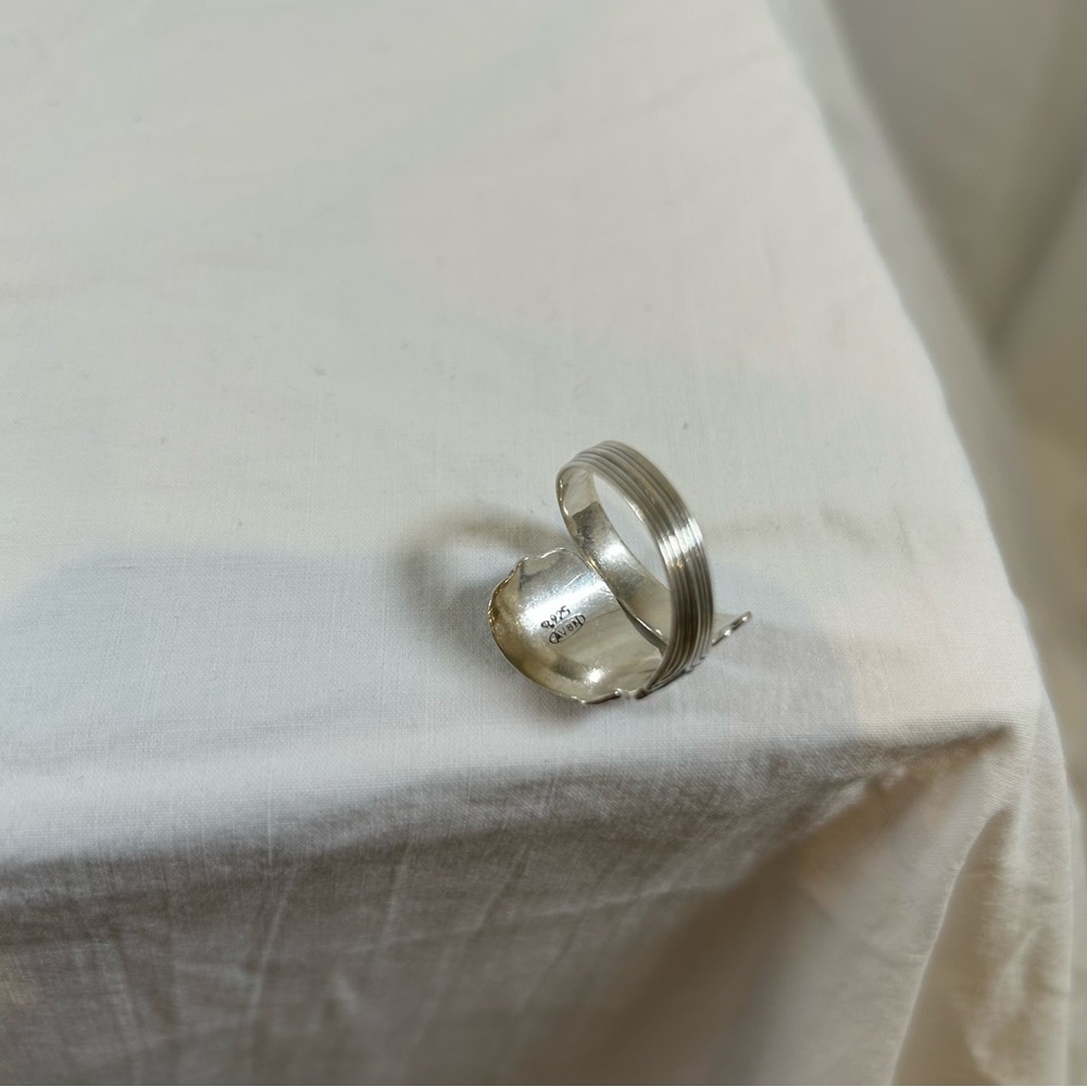 Vintage 1990s Avon Sterling Silver Spoon Ring w/ Floral Details Adjustable - Picture 7 of 9